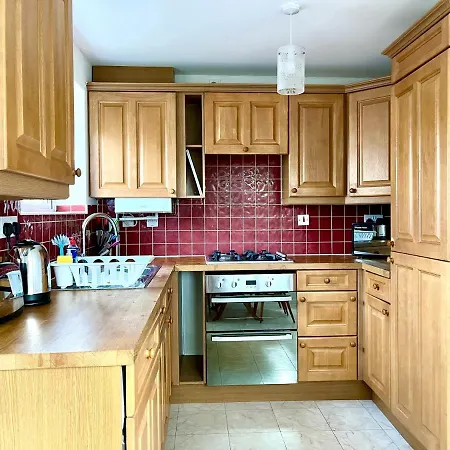 Comfortable 3 Bedroomed House In Bicester Exterior photo